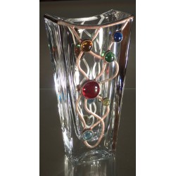 Váza s barevnými kameny